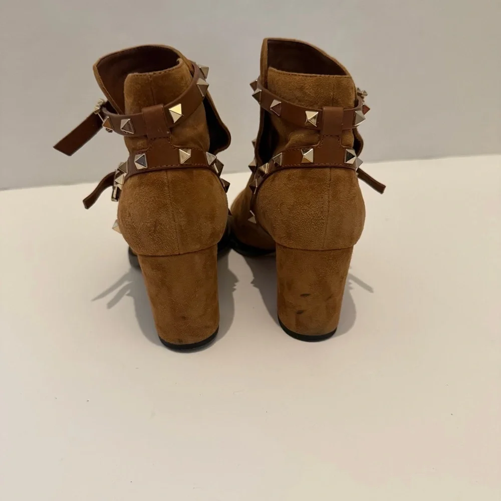 Valentino garavani suede